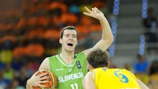 Grupo D: (J1) México apunta alto a pesar de perder. Dragic y Motiejunas, protagonistas