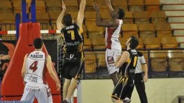 Adecco Plata (J15): Lan Mobel sorprende a Aurteneche mientras River Andorra se reencuentra con su juego tras el parón copero. Tony Vicens (MVP)
