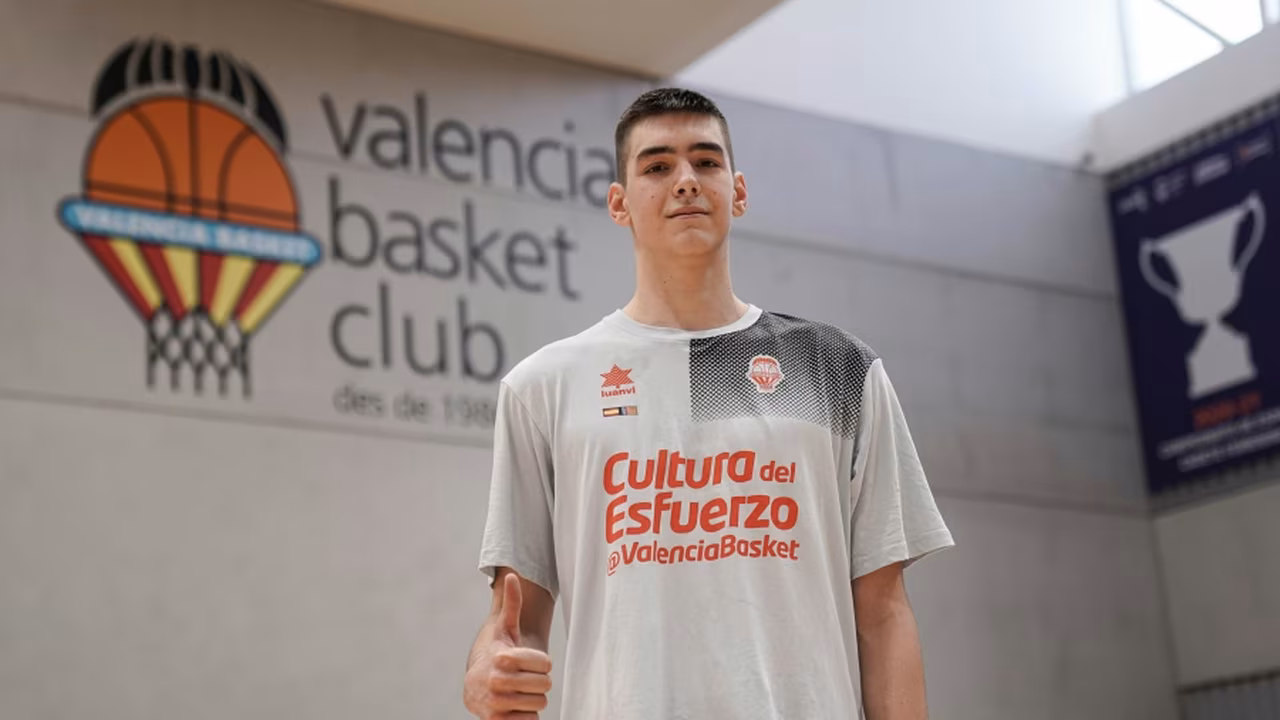 OFICIAL | Una joven promesa aterriza en la cantera del Valencia Basket