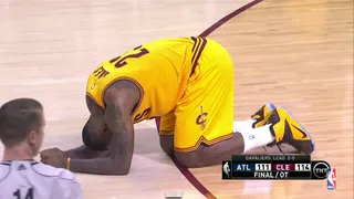 LeBron James firma un bestial triple-doble para situar a los Cavs a un paso de la final