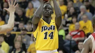 Peter Jok, destacado en la NCAA, “triste” por la prohibición de Donald Trump
