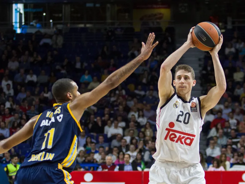 Carroll líder en el Madrid que asegura su pase a Playoffs tras vencer al Alba (93-62)