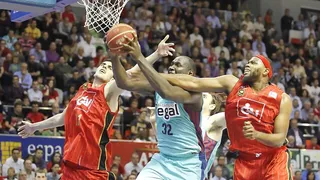 El Barça Regal supera sin problemas a un CAI Zaragoza sin convicción (50-65)