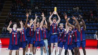 Dos jóvenes talentos marcan el futuro del Barça