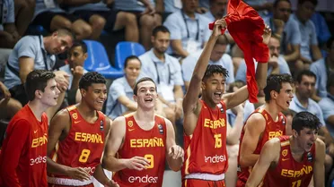 Europeo U16M (1/2): Rubén Domínguez estalla frente a Rusia (53-81)