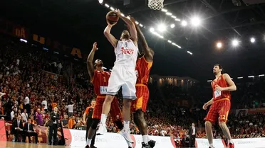 Repaso del Real Madrid al Galatasaray con Rudy de protagonista (71-107)