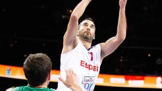 A España le es suficiente un tercer periodo devastador para certificar su pase a semifinales