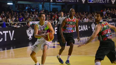 Thomas Heurtel, con el cartel de “Se vende”; Laboral Kutxa y Efes negocian por el galo