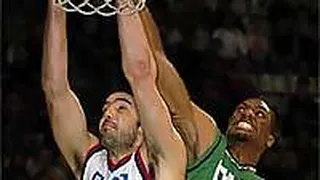 Lagun Aro Bilbao Basket vence a Tau Baskonia en un amistoso celebrado en Gernika