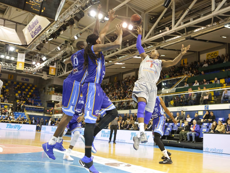 Pro A (J25) – Se aclaran los PO; Lofton y Pietrus de dulce; affaire Forte; Nzeulie, MVP