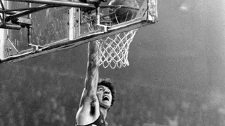 Epi entra en el “Olimpo” del basket FIBA