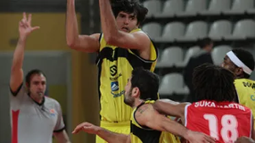 Adecco Oro J.16 (unificada): “Guillenazo” en Vigo y fundida de plomos de León, Girona y Clínicas Rincón. Melilla sigue con paso firme y será el anfitrión de Copa