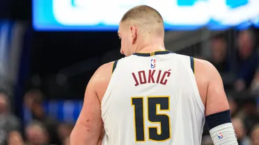 Nikola Jokic ve triple desde el primer partido de los playoffs