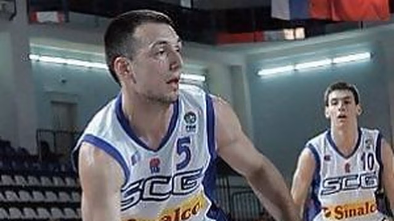 Luka Bogdanovic, cerca del DKV Joventut