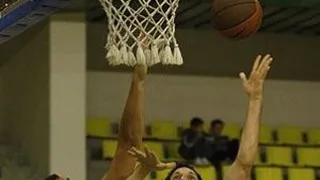 Zoco ACB: El Cajasol cierra el fichaje de Iván Radenovic hasta final de temporada, Larry Lewis llega a Manresa y Josh Asselin se incorpora a Donetsk