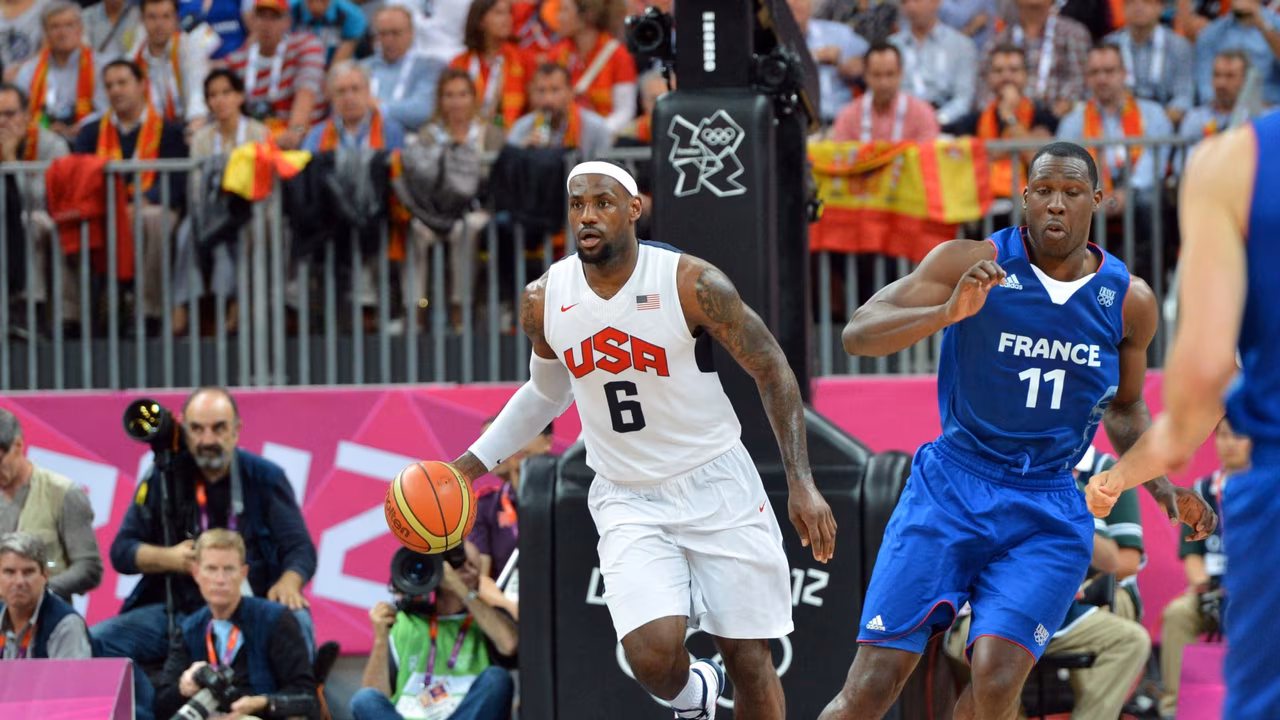 ¿Jugará LeBron James con Estados Unidos los Juegos Olímpicos de París 2024?