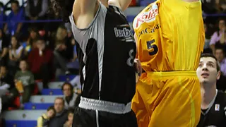 El CB Gran Canaria renueva a James Augustine