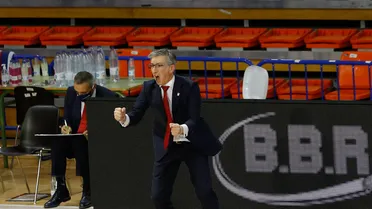 Moncho se queda en Monbus Obradoiro