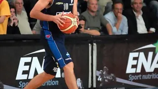 Liga Argentina LNB (Cuartos de Final): Libertad clasificado a semi pese a la baja de Battle; Mítico Espil, atrasa su retiro; Polémica en Boca y Peñarol