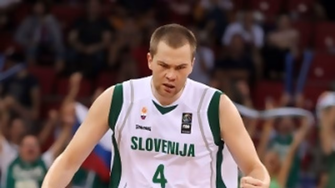 El Tuenti Móvil Estudiantes se refuerza con Uros Slokar