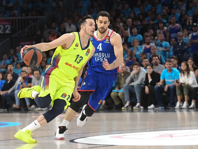 Al Barça se le acaba el sueño en Estambúl (80-71)