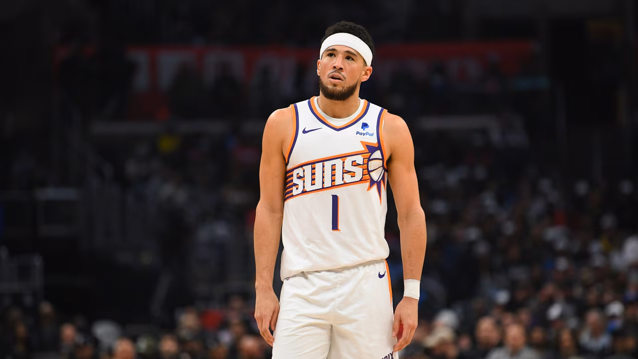 Rumores NBA: un equipo podría fichar a Devin Booker para ir por el campeonato