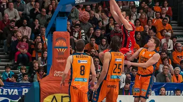 Shawn James cambia Bilbao por Olympiacos; Begic, su sustituto como MIB