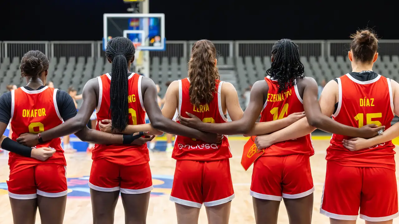 El techo de cristal del baloncesto español: ¿por qué el éxito U18 no se traduce en minutos?