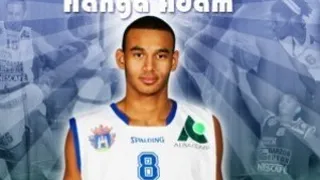 Assignia Manresa abre el mercado, llega Adam Hanga