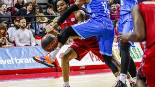 Zaragoza quiere volver a ser plaza de playoffs (89-81). Trifulca al final