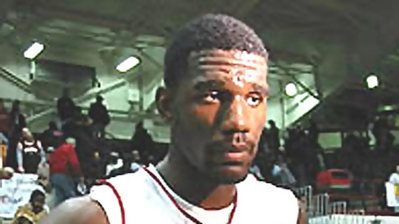 Greg Oden, el deseado nº1 del próximo Draft, piensa en no presentarse este año