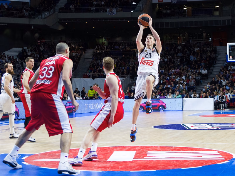 Marjanovic no es suficiente para batir a un Madrid liderado por Carroll (85-61)