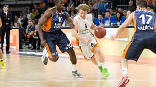 Valencia se complica la vida en Ulm y pierde por lesión a Van Rossom