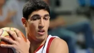 El turco Kanter podría no jugar en Kentucky. Conoce los recruitings más polémicos de John Calipari