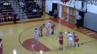 Lo nunca visto: el aro se cae sólo tras un tiro libre (VÍDEO)