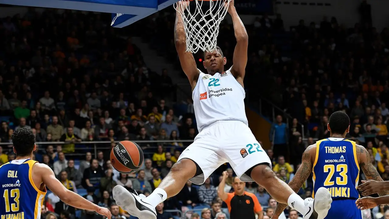 Edy Tavares y un parcial de 0-16 sentencian el partido ante Khimki (78-95)