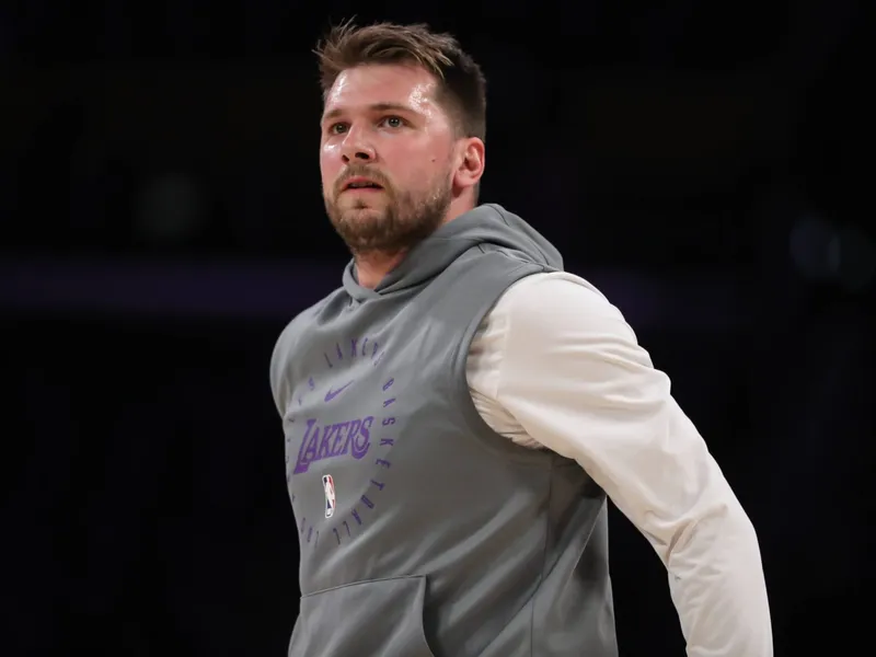 Un movimiento congelado que desata el pánico en Los Ángeles Lakers
