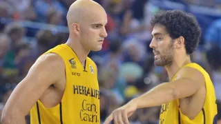 Xavi Rey desoye los cantos de sirena de Barça y Unicaja… por el momento