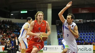 Antòn Savitski renueva con Planasa Navarra