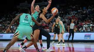 Week IX WNBA: Aces baten récord de anotación y Sky sigue liderando tras el All-Star