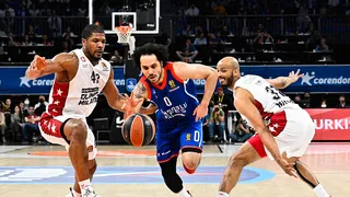 Larkin estalla y llegan los problemas para Anadolu Efes