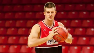 Stevan Jelovac, recursos anotadores para la pintura del CAI. Así juega (Video)