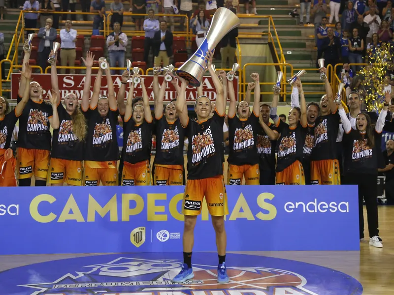 Valencia Basket y su primera Liga Femenina: las claves de un histórico triunfo