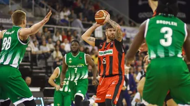 LEB Oro (J12): El derbi andaluz con liderato como premio también se jugó en Palencia