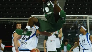 Torin Francis y Vernon Macklin, opciones para el puesto de 5 en Bilbao Basket