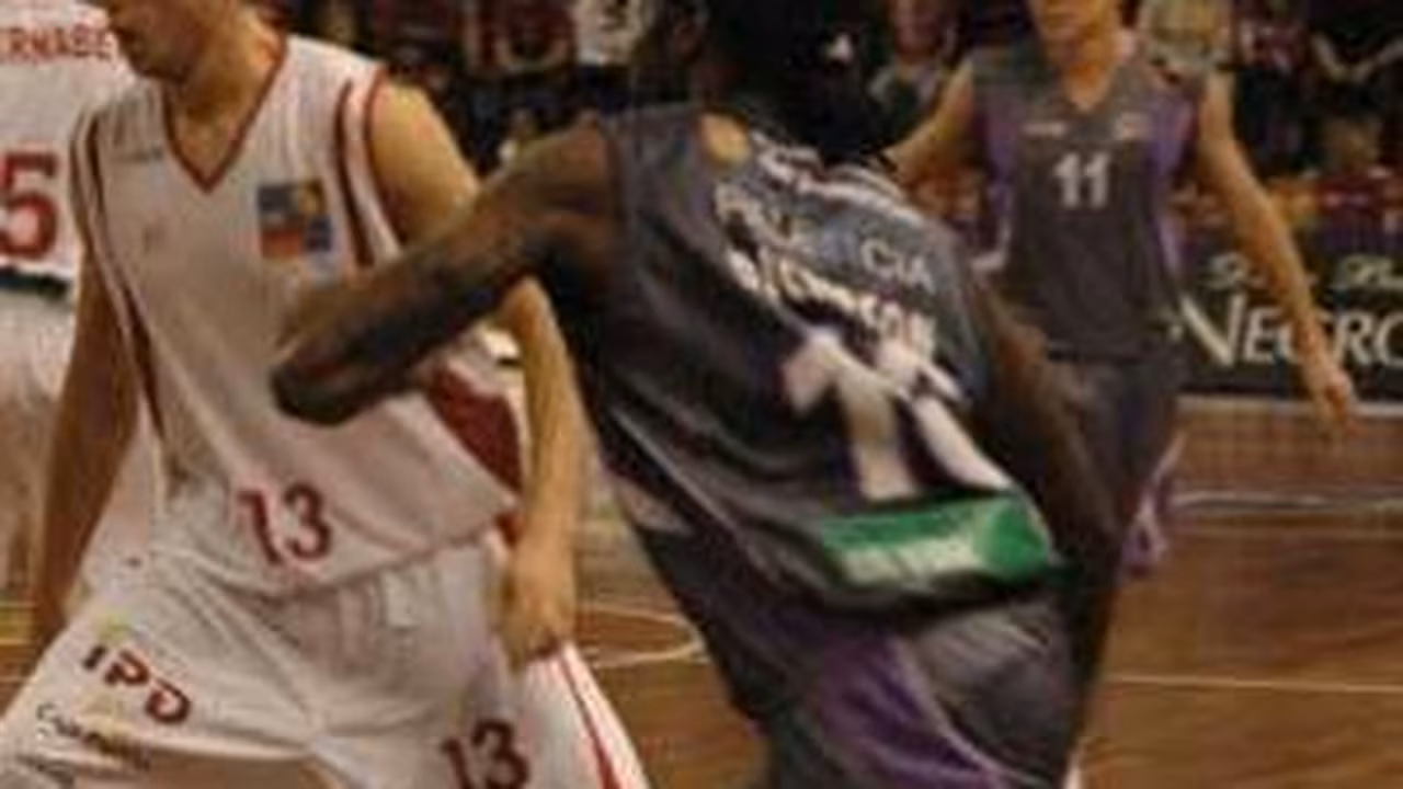 El ex-NBA Dickerson no seguirá en Palencia
