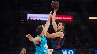Kirolbet Baskonia deja sin opciones a un mermado Movistar Estudiantes (104-67)