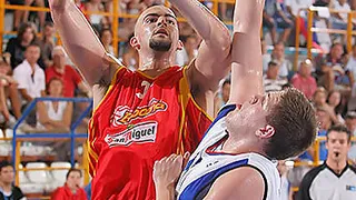 El Alerta Cantabria se hace con la juventud de uno de los mejores físicos de Europa, Xavi Rey y Betinho también cerca