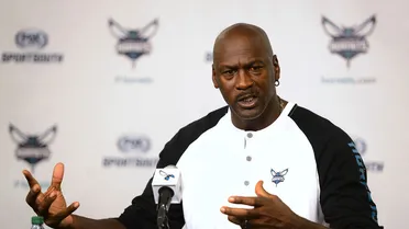 Michael Jordan se ha cansado de los Hornets