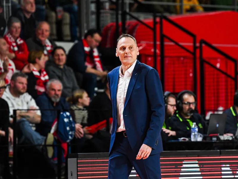 Roberto Íñiguez y un Spar Girona que crece en adversidad: “A veces te une”